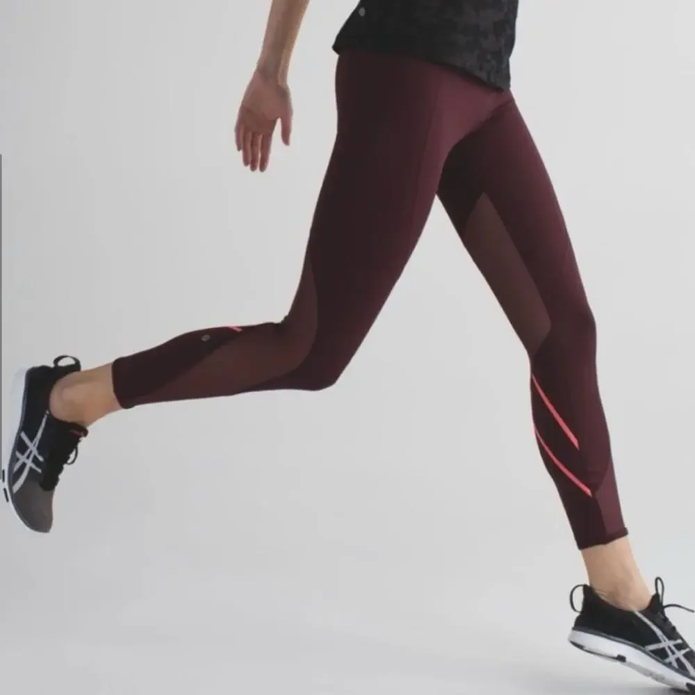 Lululemon All Meshed Up 7/8 Tight Legging Bordeaux Drama / Flash Light Size 4